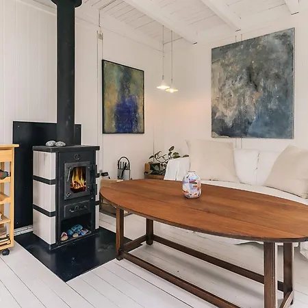 6 Person In Semesterbostad *