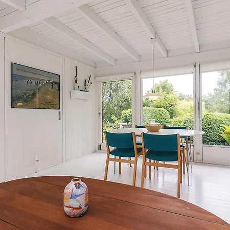 Semesterbostad 6 Person In Dronningmølle