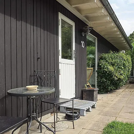 Semesterbostad 6 Person In Dronningmølle