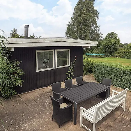 6 Person In Semesterbostad