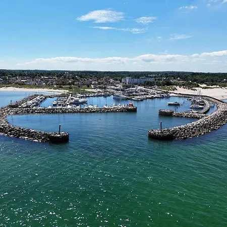 6 Person In Semesterbostad Dronningmølle