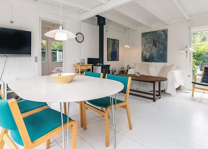 6 Person In * Dronningmølle